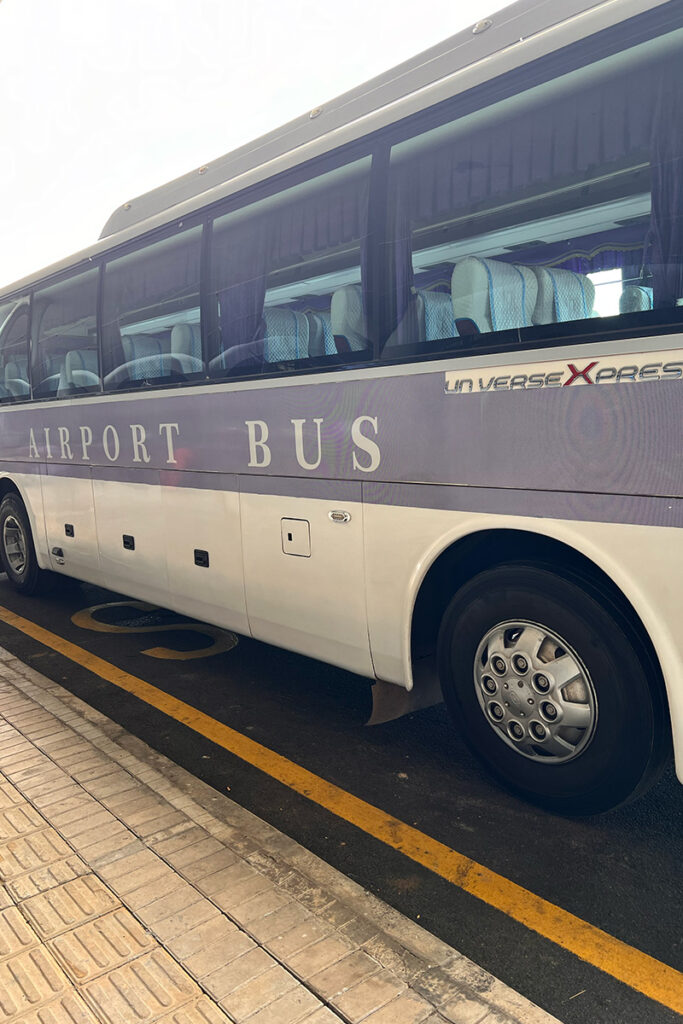 bus airport