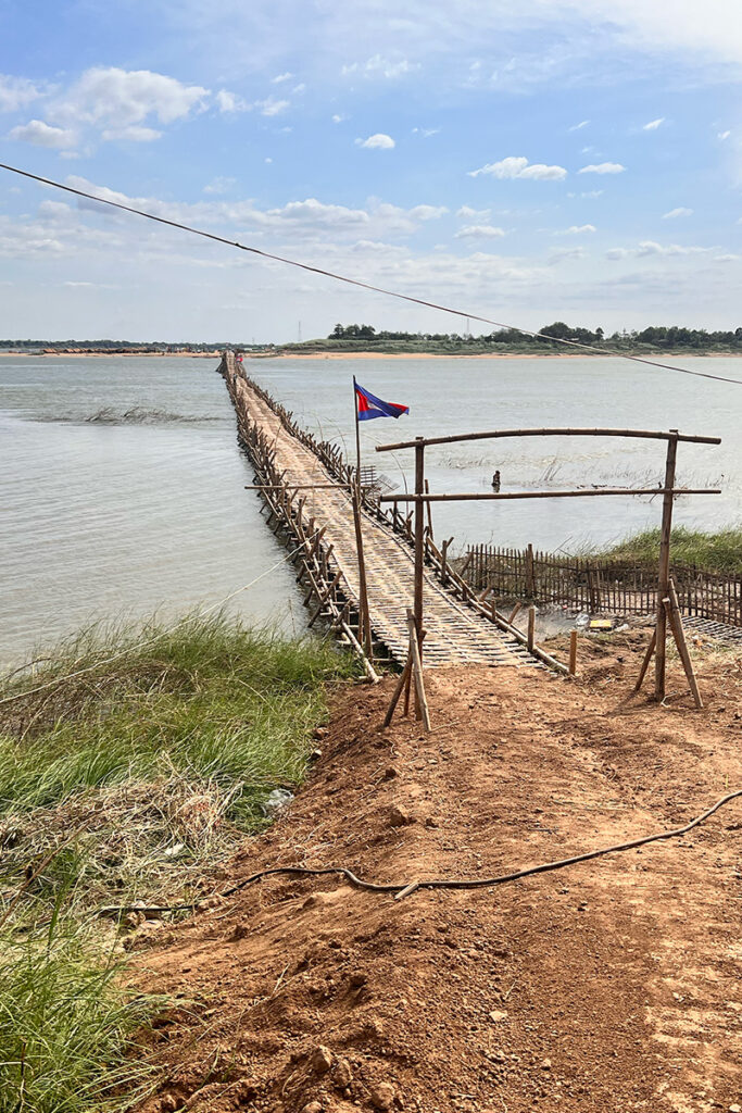 le pont de kampong cham