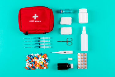 trousse à pharmacie en voyage