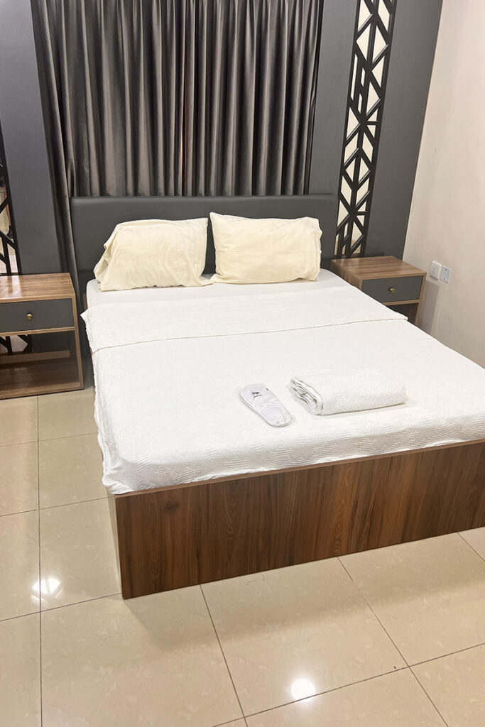 7 boys hôtel